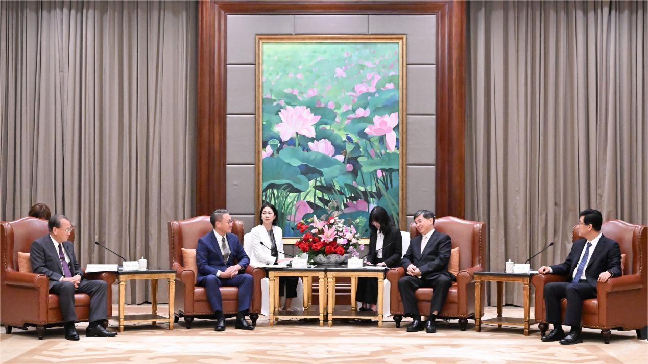 日本长崎县知事大石贤吾、议长德永达也一行访闽