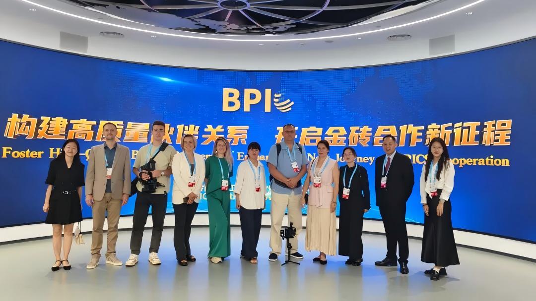 俄罗斯媒体代表团在福建参访